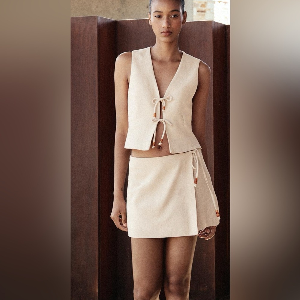 NWT Zara Cream Tie-Front Linen Top vest